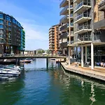 Dinbnb Apartments L High-End L Balcony L Rooftop L Self Check-In