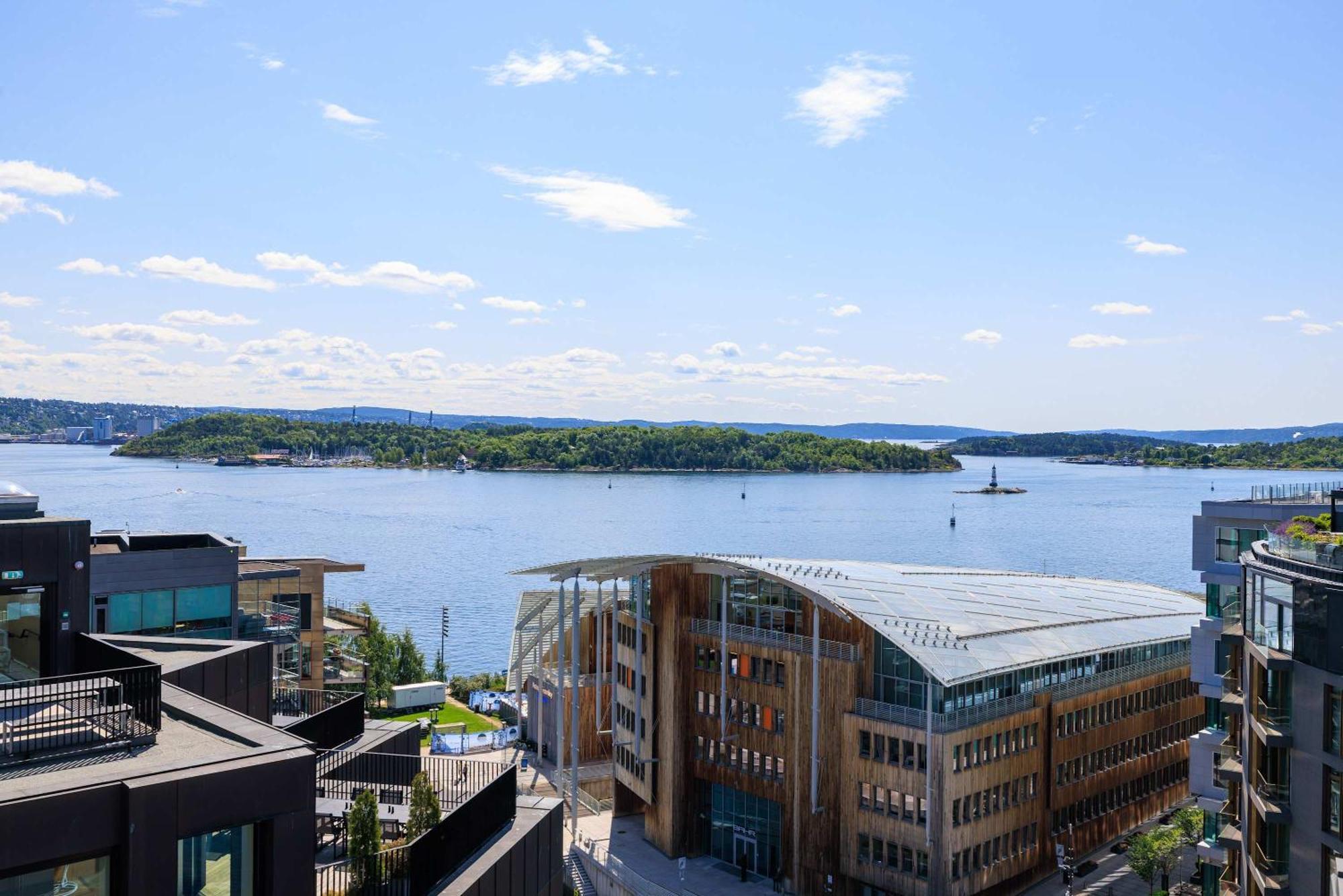 Dinbnb L High-end L Balcony L Rooftop L Self Check-in Oslo